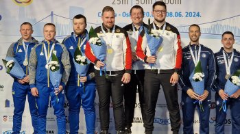 Збірна України на п'єдесталі пошани.