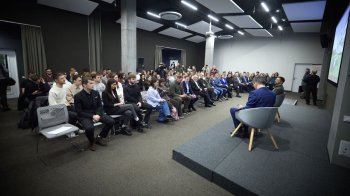 Володимир Зеленський у Львові зустрівся зі студентами УКУ