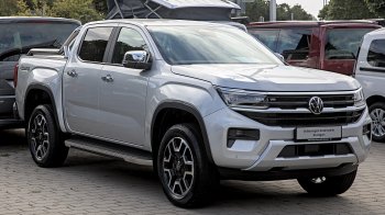 Підприємця оштрафували за продаж завезених через Львівщину гуманітарних автомобілів