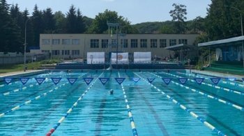 Відкритий басейн