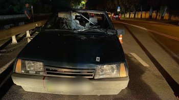 У Львові авто наїхало на пішохода: чоловік у лікарні 