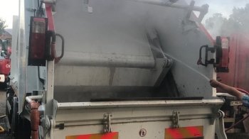 У Сколе горіла вантажівка, пожежникам вдалось її врятувати