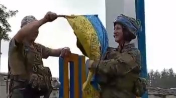 ЗСУ встановили на в'їзді в Лиман український прапор (відео)