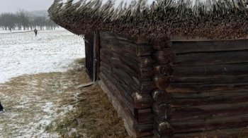 Уламки російської ракети впали на територію Музею Пирогово під Києвом (фото)