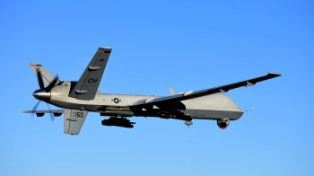 Росіяни дістають уламки американського безпілотника з Чорного моря — аудіоперехоплення Росіяни дістають уламки американського безпілотника з Чорного моря — аудіоперехоплення