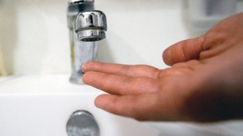 Кран без води