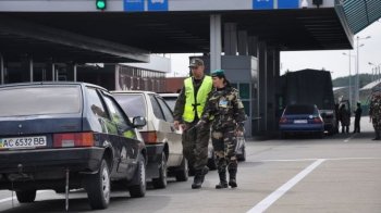 Пункт пропуску на Львівщині закриють на виїзд з України для рейсових автобусів