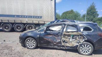 Внаслідок аварії з вантажівкою постраждали четверо дітей і водійка Opel на Львівщині