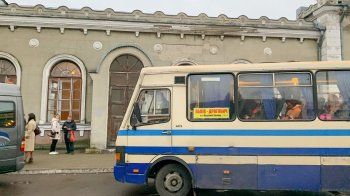 Львівська ОВА розриває договори з трьома перевізниками