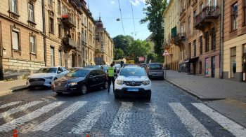 На Стрийській тимчасово закрили рух: що сталось і як об’їхати