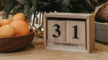31 грудня: церковні свята, іменинники, прикмети та заборони