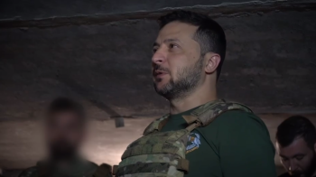 Зеленський приїхав на позиції ССО під Бахмутом (відео)