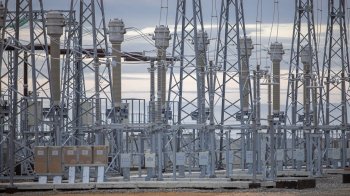 Енергетична підстанція.