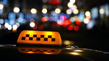 У Львові за рік здійснили 300 тисячпоїздок в комендантську годину