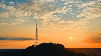Погода на Львівщині 31 серпня: спека до 32° і туман