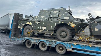 Бійці зі Львівщини в Бахмуті отримають два броньовики і три пікапи
