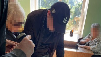 На Львівщині лікарям, які вимагали хабар у військового, повідомили про нові підозри