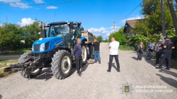 Після ДТП з трактором на Львівщині госпіталізували 17-річного мотоцикліста