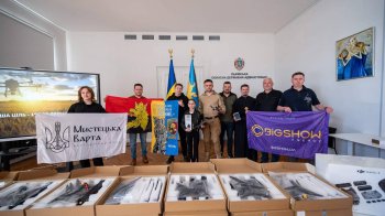 Мешканці Львівщини передали військовим понад 150 FPV-дронів