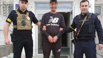 У Червонограді поліцейські затримали грабіжника, одразу після того, як він "обчистив" магазин