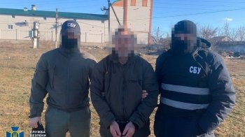 Прокремлівського блогера, який переховувався у монастирі московського патріархату, затримала СБУ