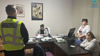 Працівників Львівського онкоцентру викрили на зловживанні службовим становищем