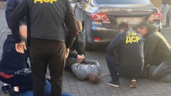 Групу серійних злодіїв ув’язнили за обкрадання квартир у Львові