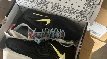 Брендове взуття на понад мільйон гривень: на кордоні затримали чергову партію “гуманітарки”