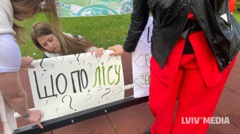 У Львові мешканці “Під Голоском” повстали проти забудови і звинуватили Садового у дерибані землі