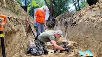 На Голосківському цвинтарі у Львові ексгумували останки 64 військових