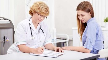 Хто такий терапевт і з якими захворюваннями до нього звертаються