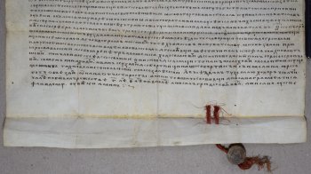 У Львові презентували унікальну грамоту 1370 року