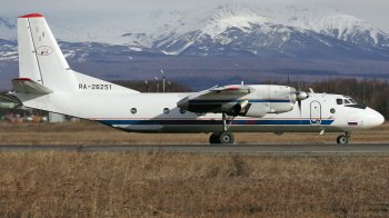 Політали з вітерцем: в Росії під час польоту літака розгерметизувався люк