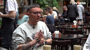 Львівський волонтер поділився, на що йому найцікавіше збирати гроші