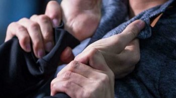 У Львові 15-річна дівчина жорстоко побила знайому