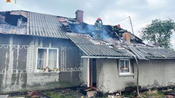 Радехівські рятувальники ліквідували пожежу у житловому будинку