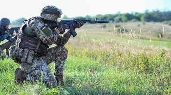 Жданов розповів, чому українським захисникам важко оборонятись на Донеччині