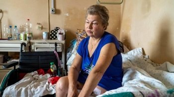 Жінці із Сєвєродонецька, яка втратила ногу, придбали протез завдяки львівській благодійній ініціативі