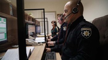 Кричать, матюкаються та принижують: тернопільські поліцейські поскаржились на образи та фейкові дзвінки