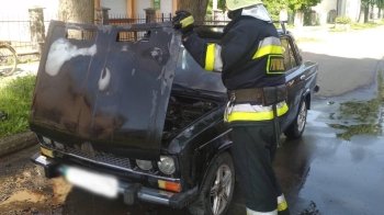 На Львівщині під час руху загорілось авто