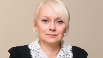 Загадала соболину шубу та мільйон доларів: під час обшуку у голови податкової Києва знайшли список бажань