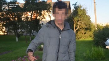 Наркокурʼєра засудили на шість років увʼязнення за постачання наркотиків в Дрогобицьку колонію