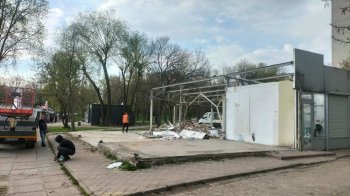 Львівська міськрада не змогла відсудити 250 тис. грн за демонтаж у власника МАФу