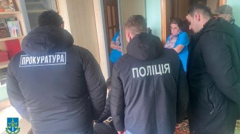 На Дрогобиччині лікаря затримали на хабарі за фальшиві довідки для ухилянта