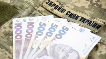 Суд зобов’язав начальника штабу батальйону 125 бригади ТрО повернути 14,4 млн грн за помилкові «бойові»