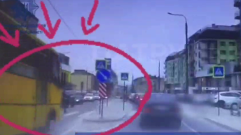 Львівські патрульні розшукали водія маршрутки, який ледь не збив двох пішоходів