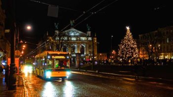 На свята громадський транспорт у Львові курсуватиме за розкладом “вихідного дня”