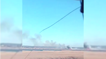 Повітряні сили показали палаючий в районі Маріуполя російський літак Су-34