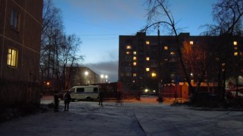 У Львові п’яна матір гукала сина на вулиці, поки той спав вдома