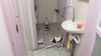 Втікаючи з Харківщини, окупанти прихопили унітаз із "Нової пошти"